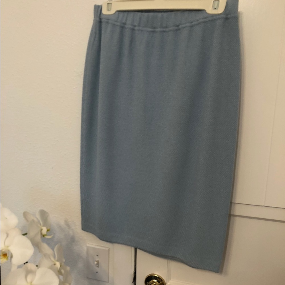 St. John Knit skirt
